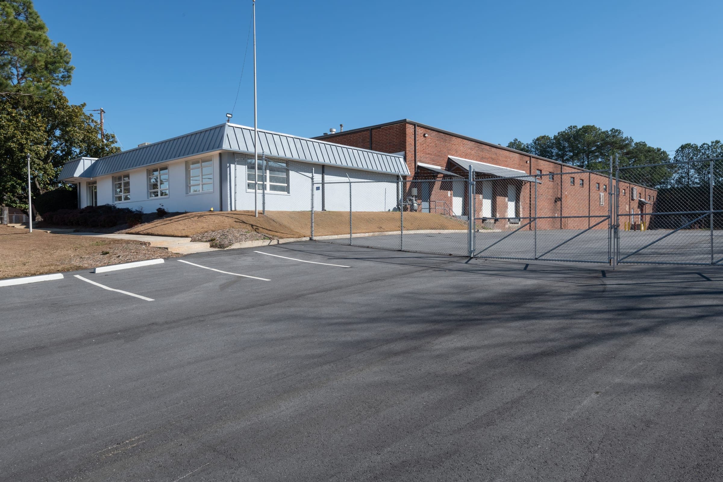 3350 Hamilton Blvd